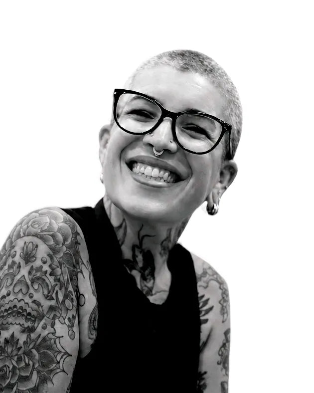 Portrait of Débora Fernández, DERM·X Pro Team tattoo artist